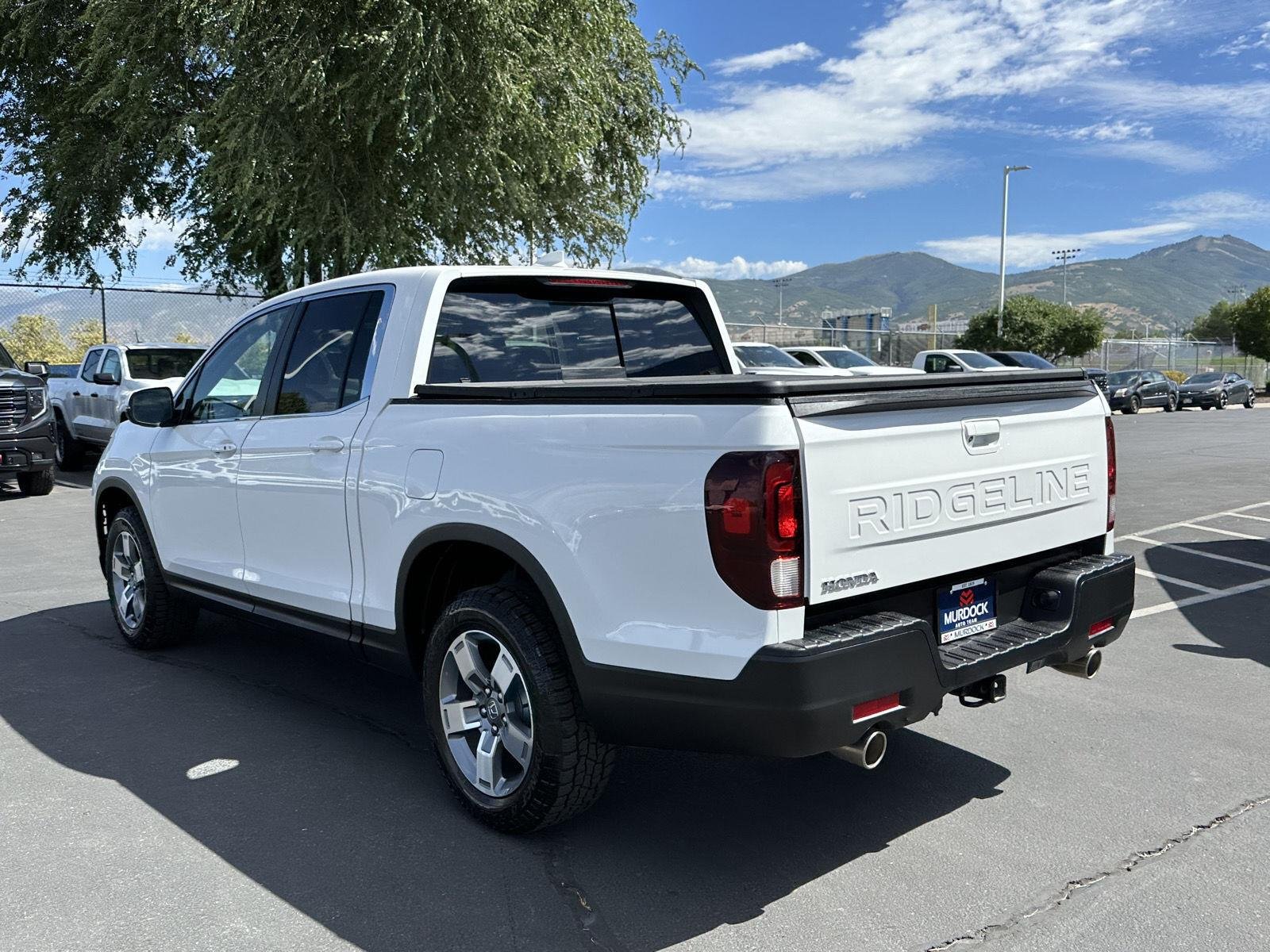 Used 2026 White Honda RTL image 17