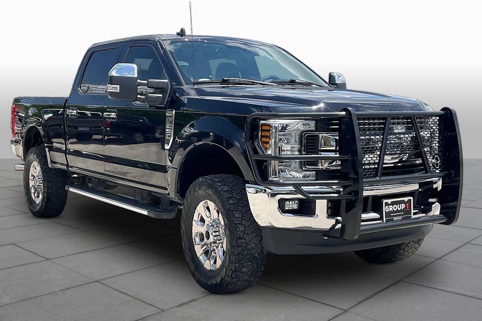 Used 2019 Agate Black Metallic Ford XLT image 3