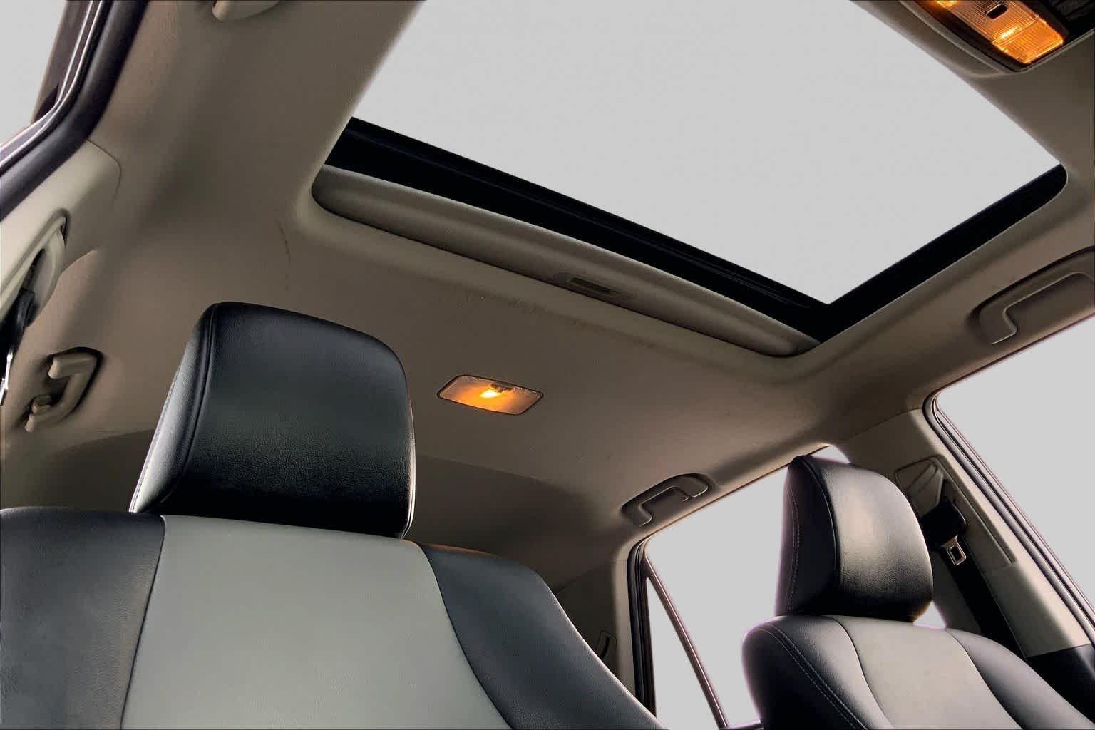 Used 2015 Attitude Black Metallic Toyota SR5 image 14