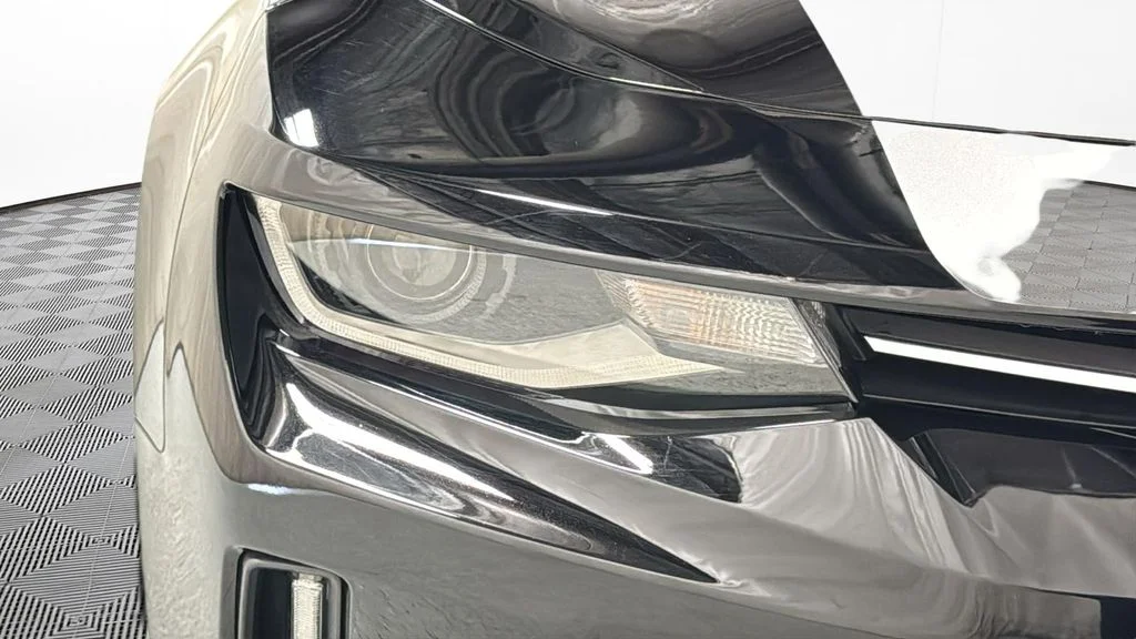 Used 2016 Black Metallic Chevrolet 2LT image 17