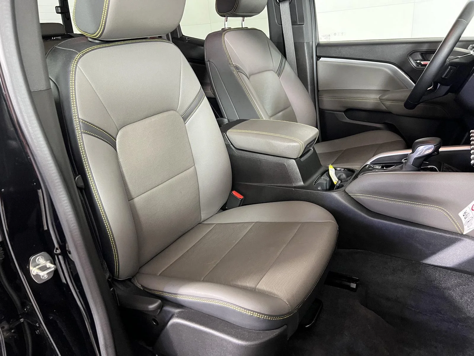 Used 2023 Black Chevrolet ZR2 image 24