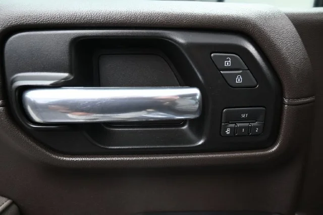 Used 2019 Gray GMC SLT image 19