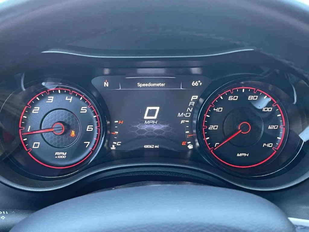 Used 2021 White Dodge SXT image 26