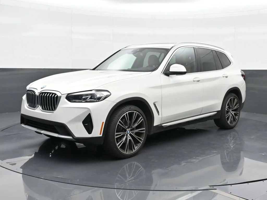 2023 BMW X3 sDrive30i's photo