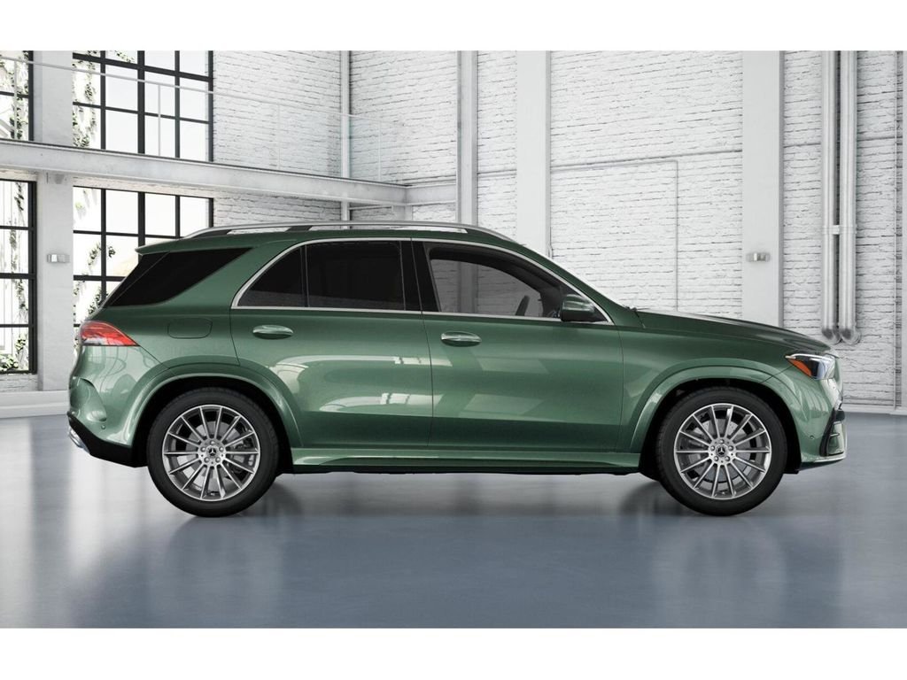 New 2026 MANUFAKTUR Ireland Mid Green Metallic Mercedes-Benz GLE 450 image 16