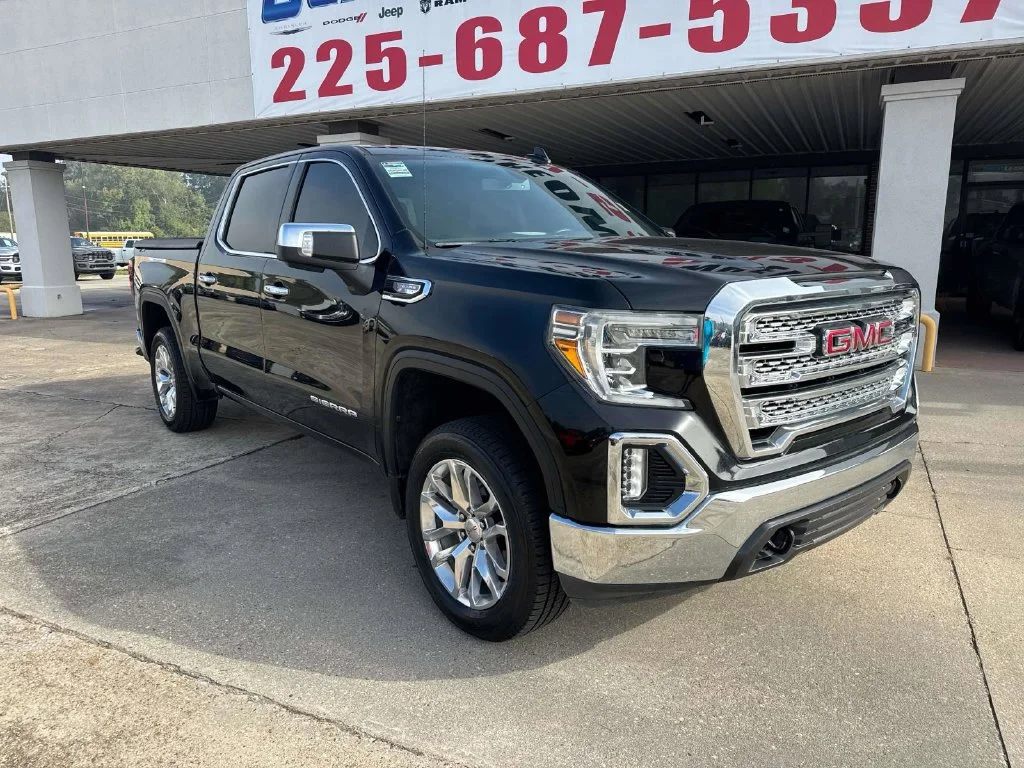Used 2019 Black GMC SLT image 2