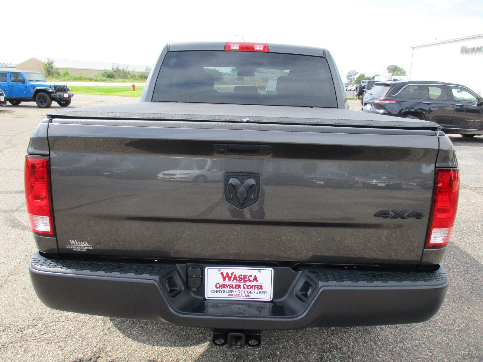 Used 2023 GRANITE Ram Tradesman image 5