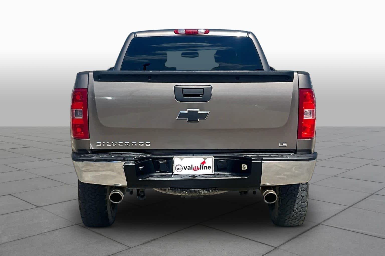Used 2012 MOCHA STEEL METALLIC Chevrolet LS image 4