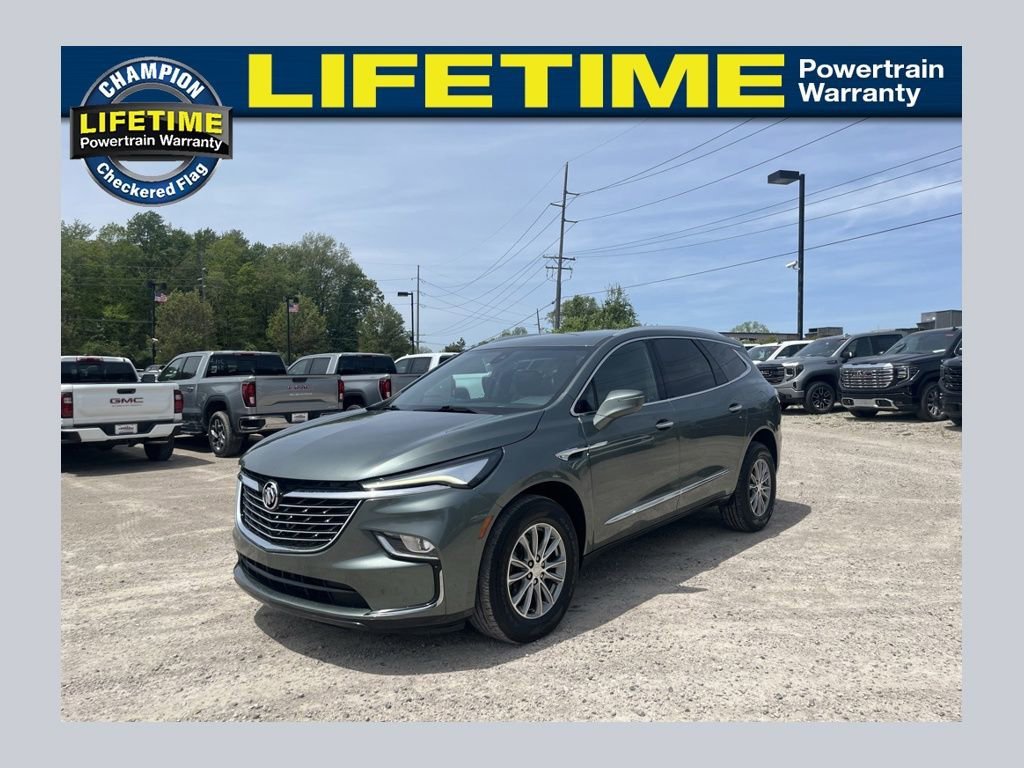 2022 Buick Enclave Essence's photo