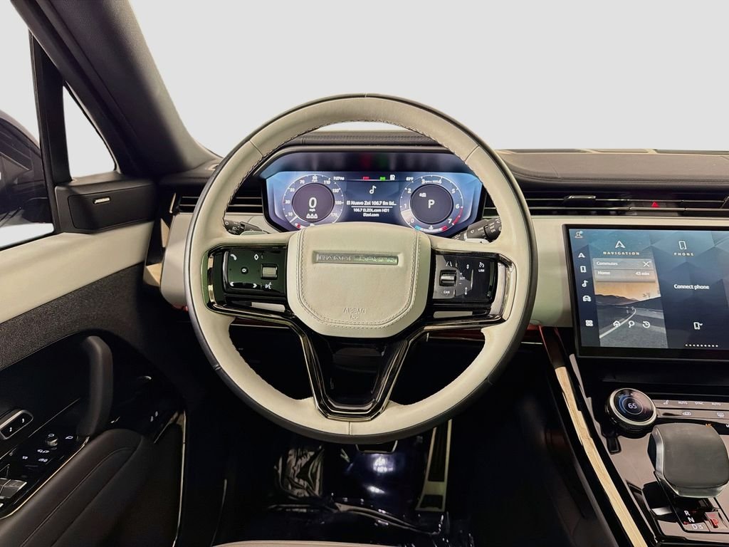 Certified Used 2023  Land Rover SE Dynamic image 24