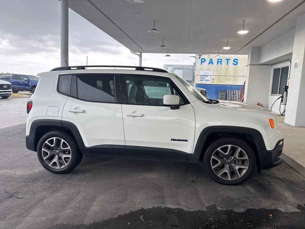 2016 Jeep Renegade Latitude FWD's photo