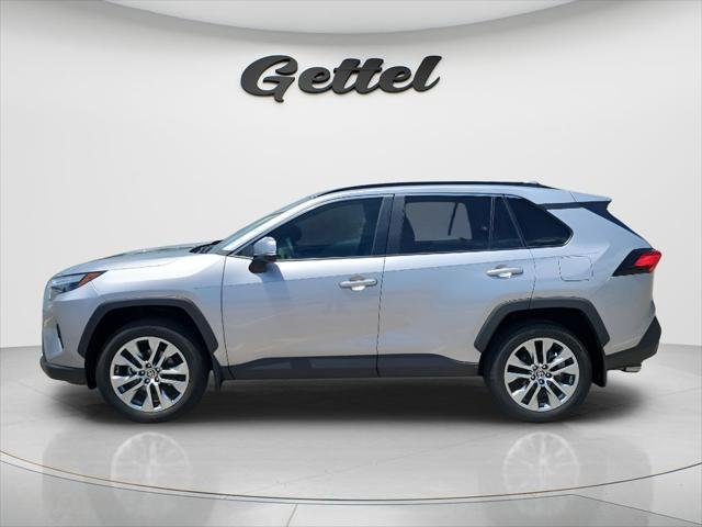 Certified Used 2024 SILVER SKY METALLIC Toyota  image 7