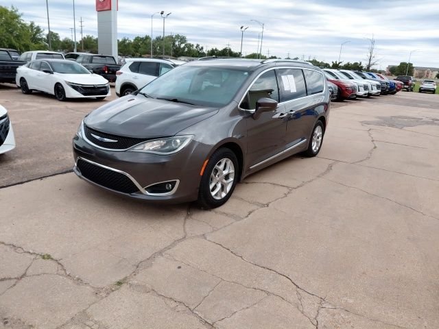 Used 2019 Crystal Metallic Chrysler Touring L Plus image 8