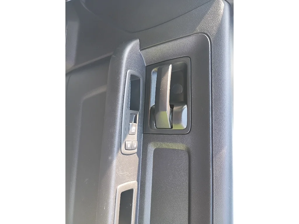 Used 2018 Bright White Clearcoat Ram Tradesman image 10