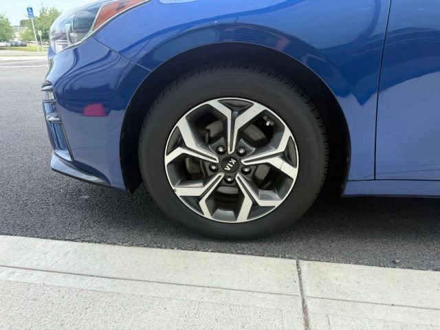 Used 2020 Blue Kia LXS image 8