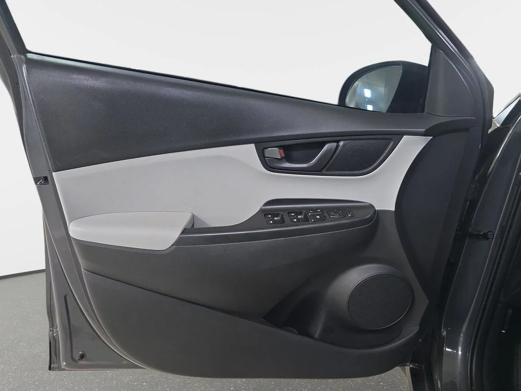 Used 2023 Ecotronic Gray Hyundai SEL image 27