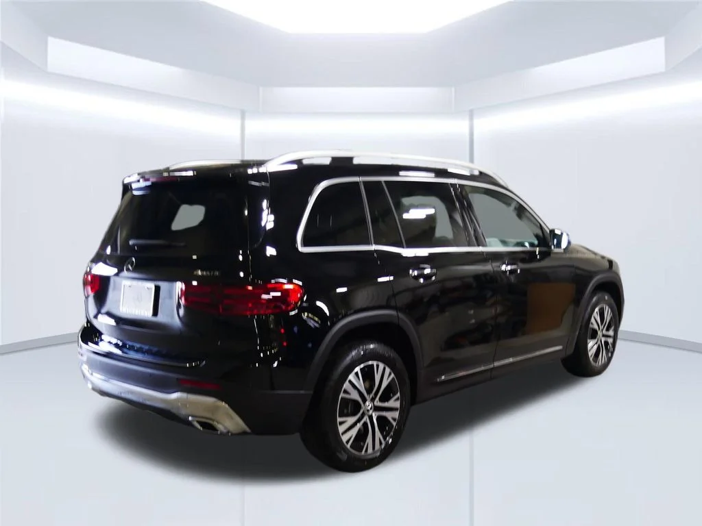 New 2026 Night Black Mercedes-Benz GLB 250 image 40