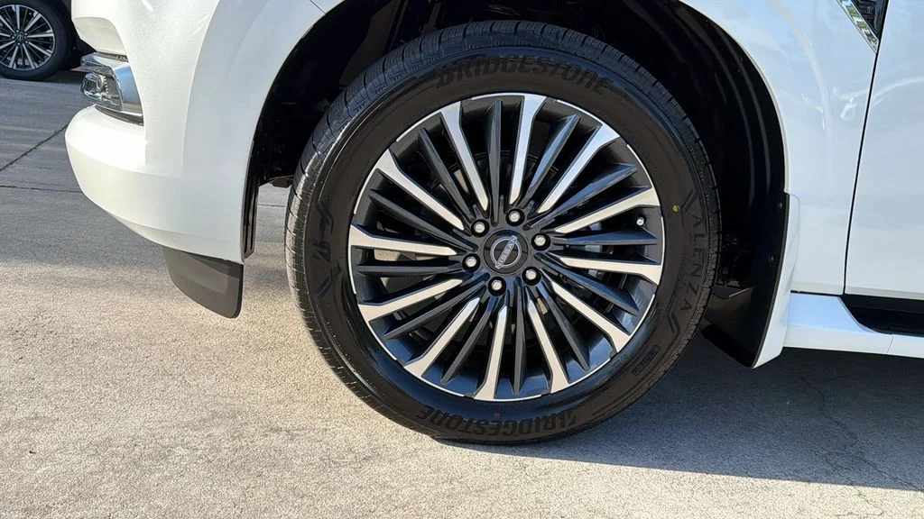 New 2026 Everest White TriCoat Nissan Platinum Reserve image 12