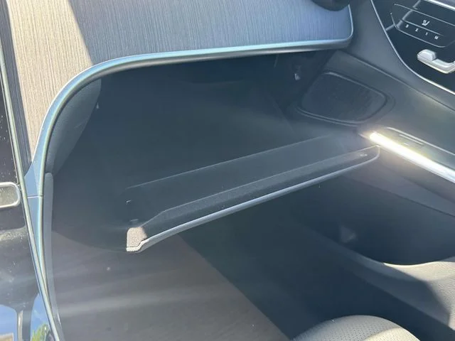 New 2026 White Mercedes-Benz GLC 300 image 29