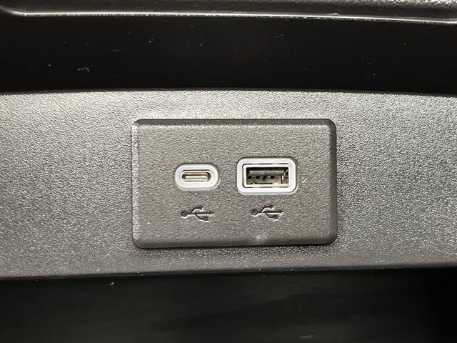 Used 2023 Onyx Black GMC Denali image 29