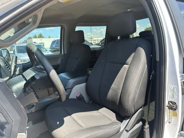 Used 2020 White Ford XL image 17