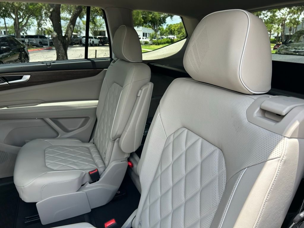 New 2026 White/off-white Volkswagen 2.0T SEL Premium R-Line image 52