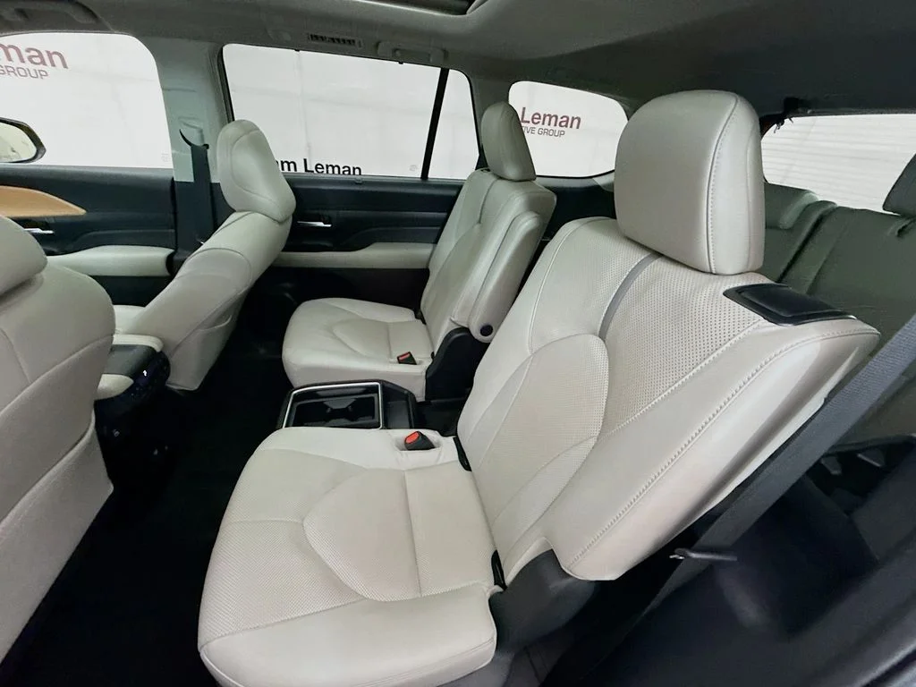 Used 2024 White Toyota Platinum image 25