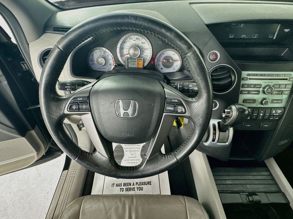 Used 2011 Black Honda EX-L image 12