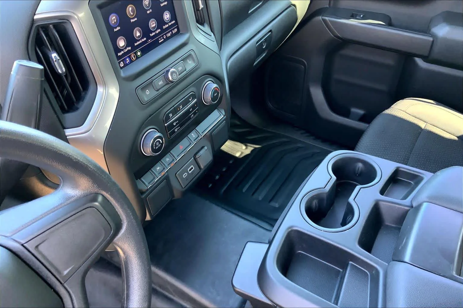 Used 2024 Summit White Chevrolet Work Truck image 17