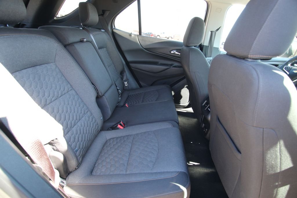 Used 2018 Gray Chevrolet LT image 9
