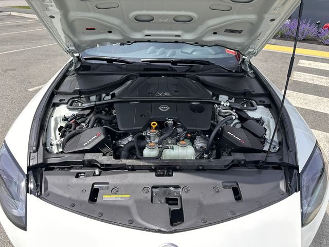 New 2026 Pearl White TriCoat / Super Black Two-tone Nissan Performance image 11