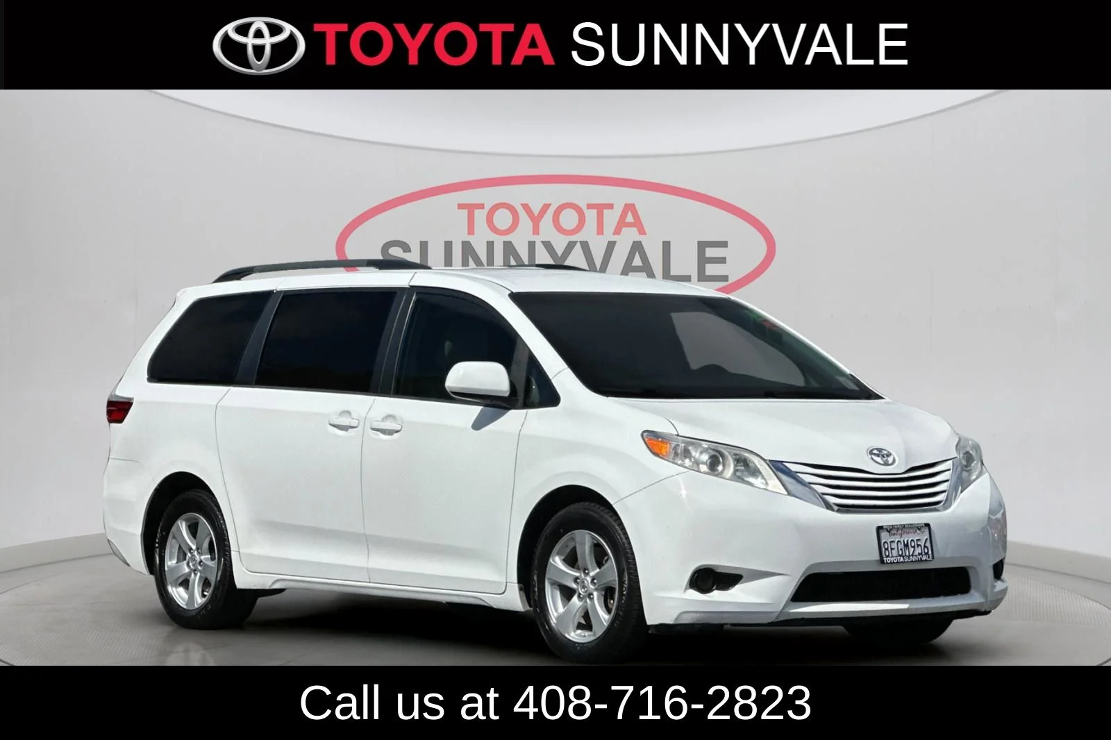 Used 2016 White Toyota LE image 10