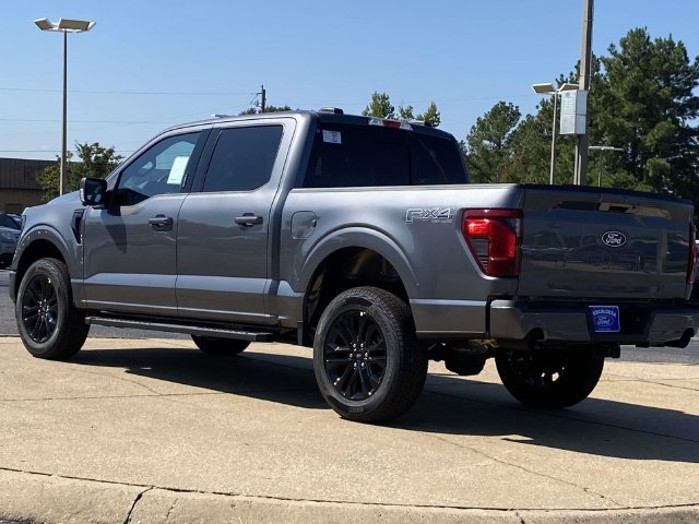 New 2026 Carbonized Gray Metallic Ford XLT image 5