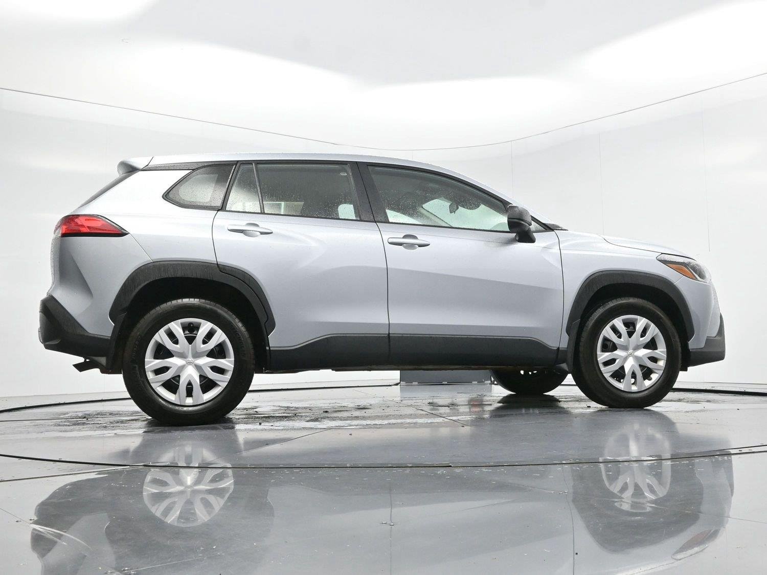 Used 2024 Sonic Silver Toyota L image 49
