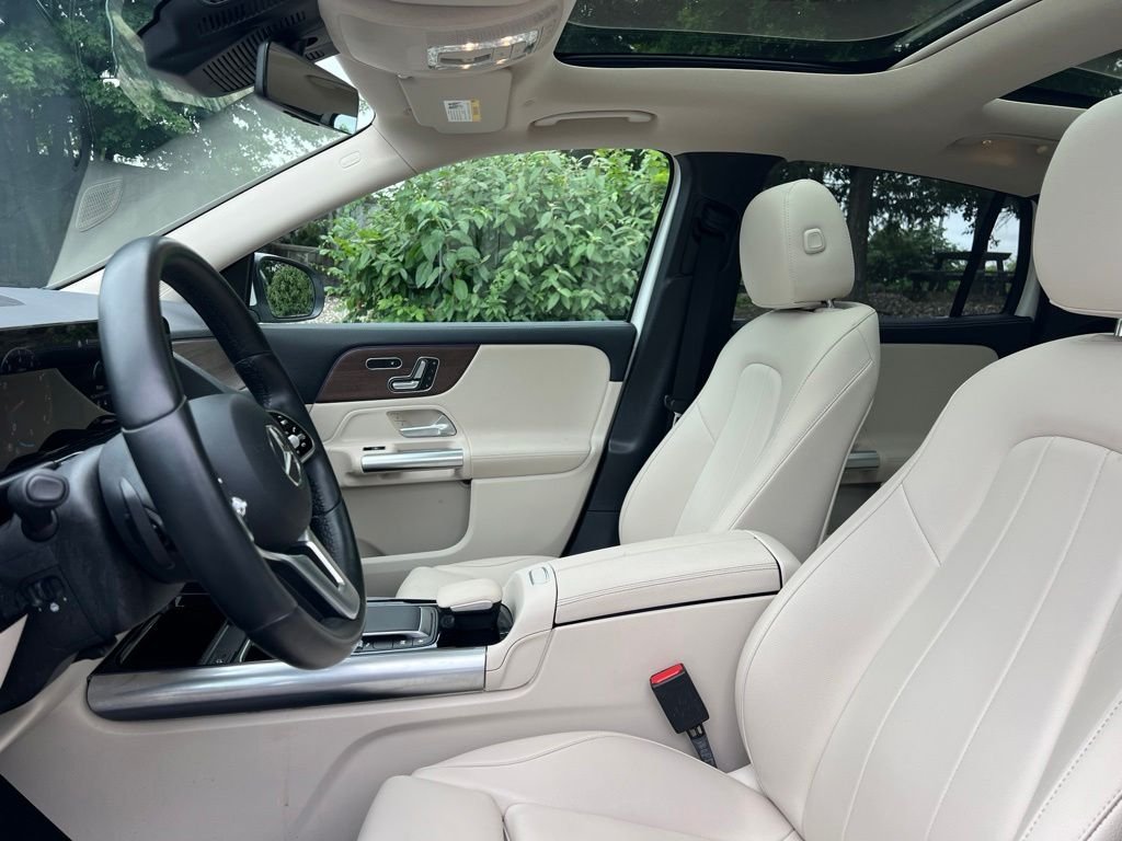 Certified Used 2023 White Mercedes-Benz GLA 250 image 11