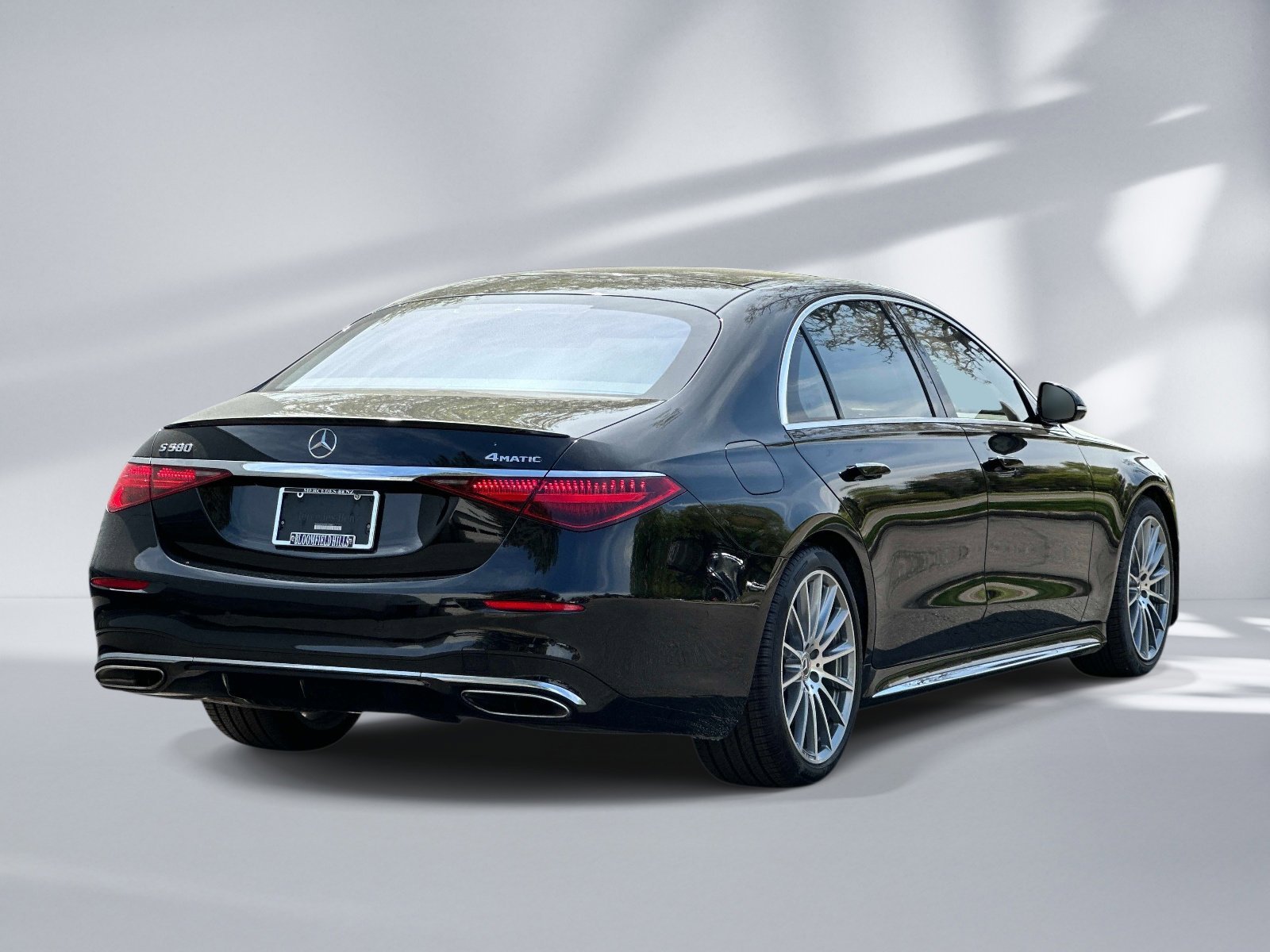 Certified Used 2023 Obsidian Black Mercedes-Benz S 580 image 4