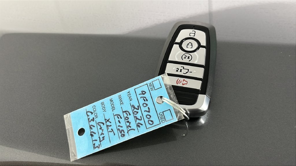 New 2026 Carbonized Gray Metallic Ford XLT image 32