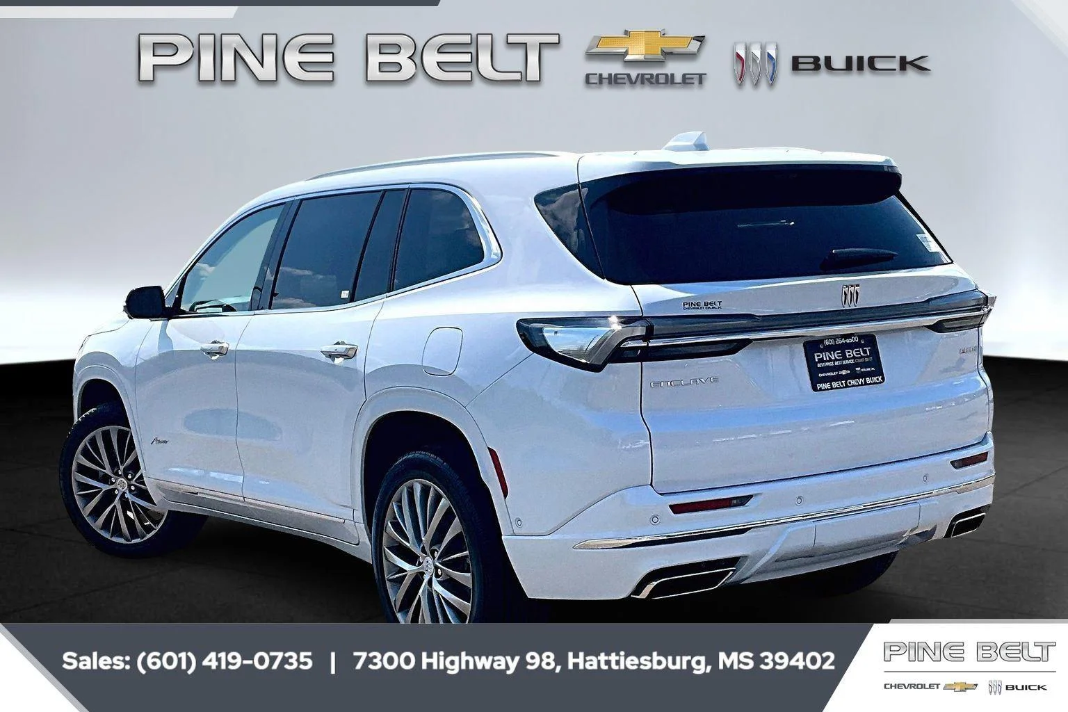 New 2026 Iridescent White Tricoat Buick Avenir image 2