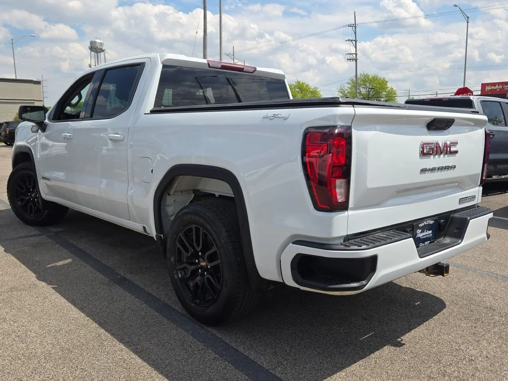 Used 2024 White GMC Elevation image 15