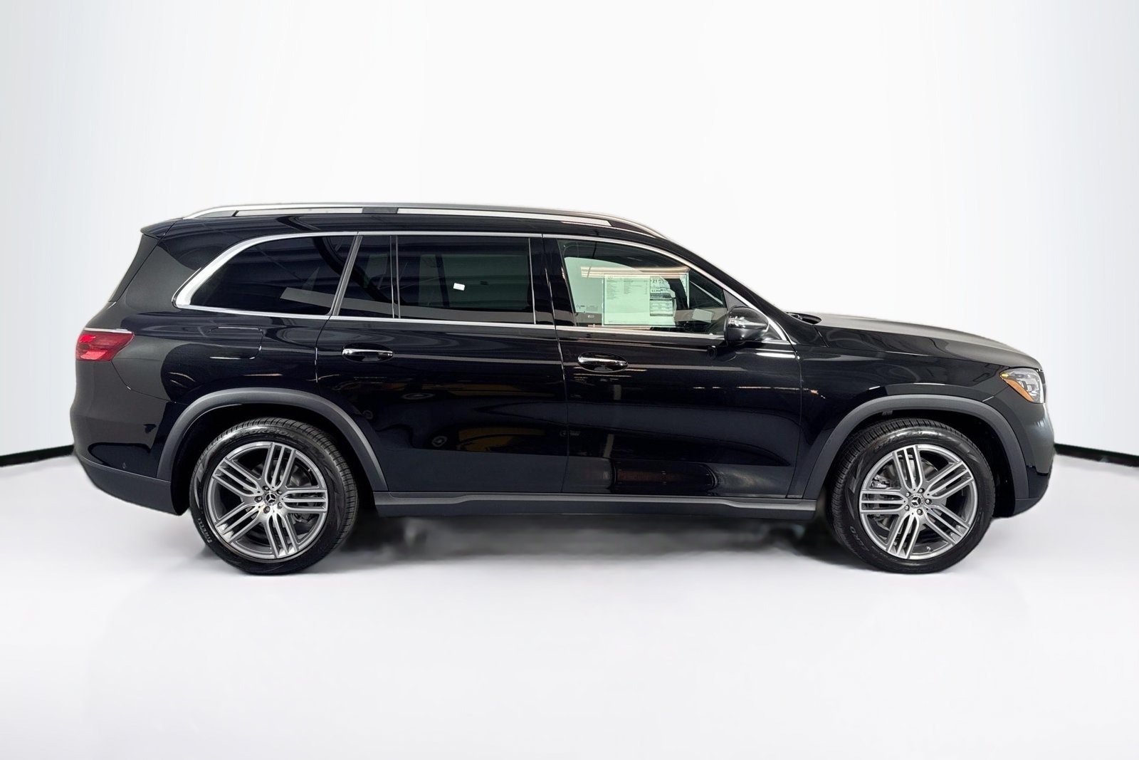 New 2026 Obsidian Black Metallic Mercedes-Benz GLS 450 image 4