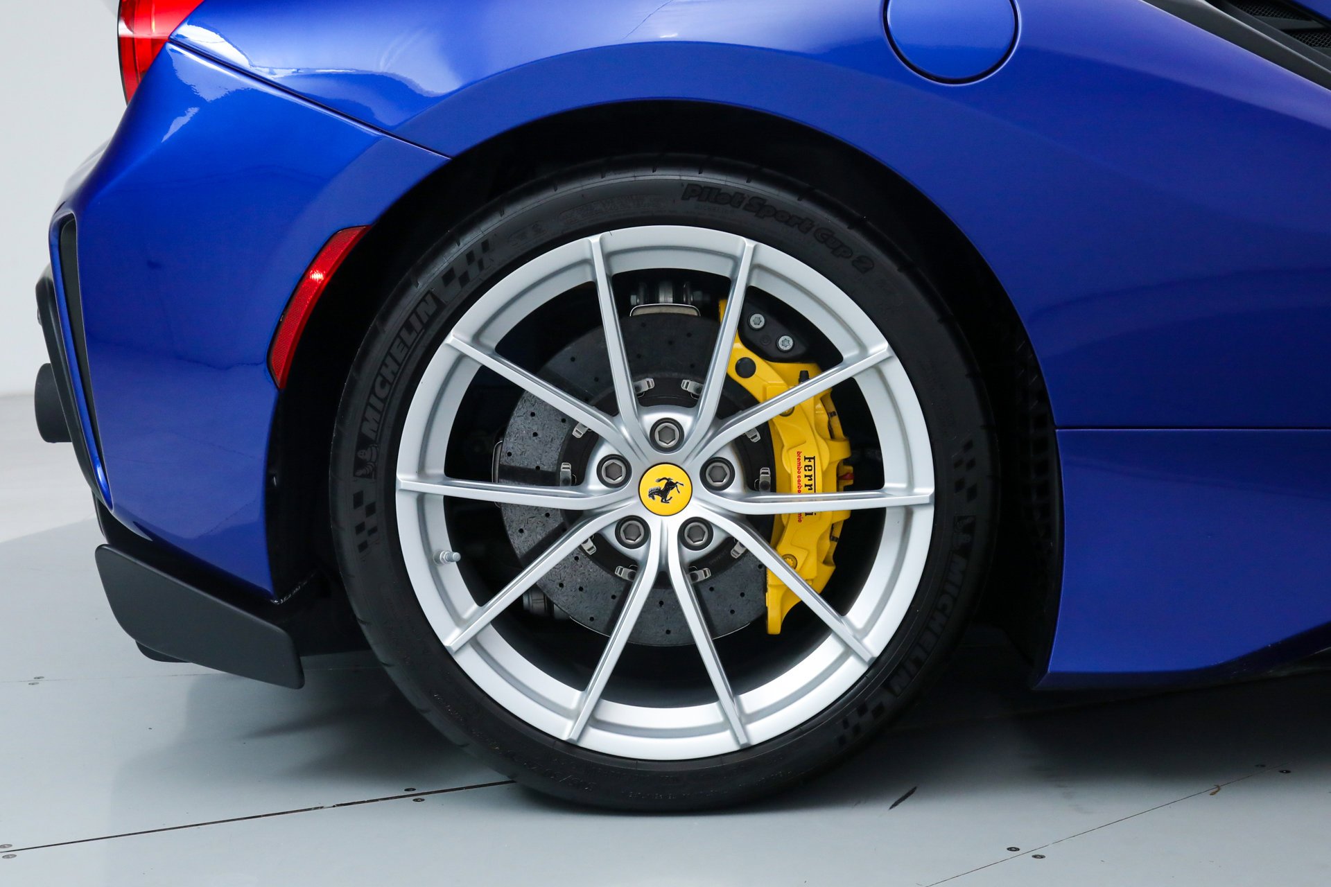 Used 2020 Blue Ferrari  image 41
