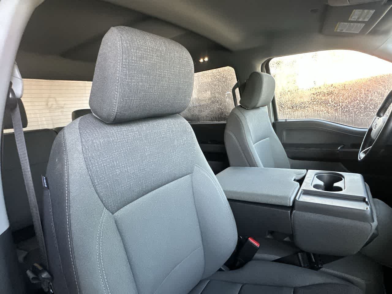 Used 2025 Iconic Silver Metallic Ford XLT image 27