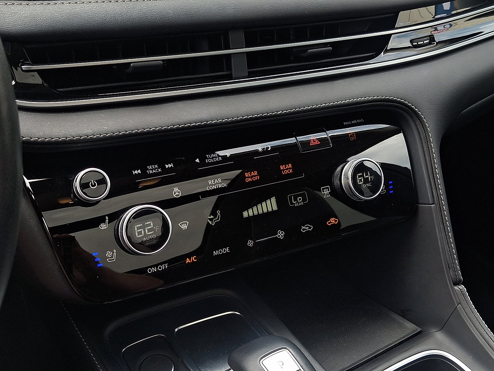 2022 INFINITI QX60 LUXE - Photo 16