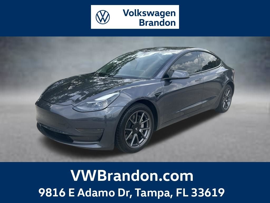 2023 Tesla Model 3 -'s photo