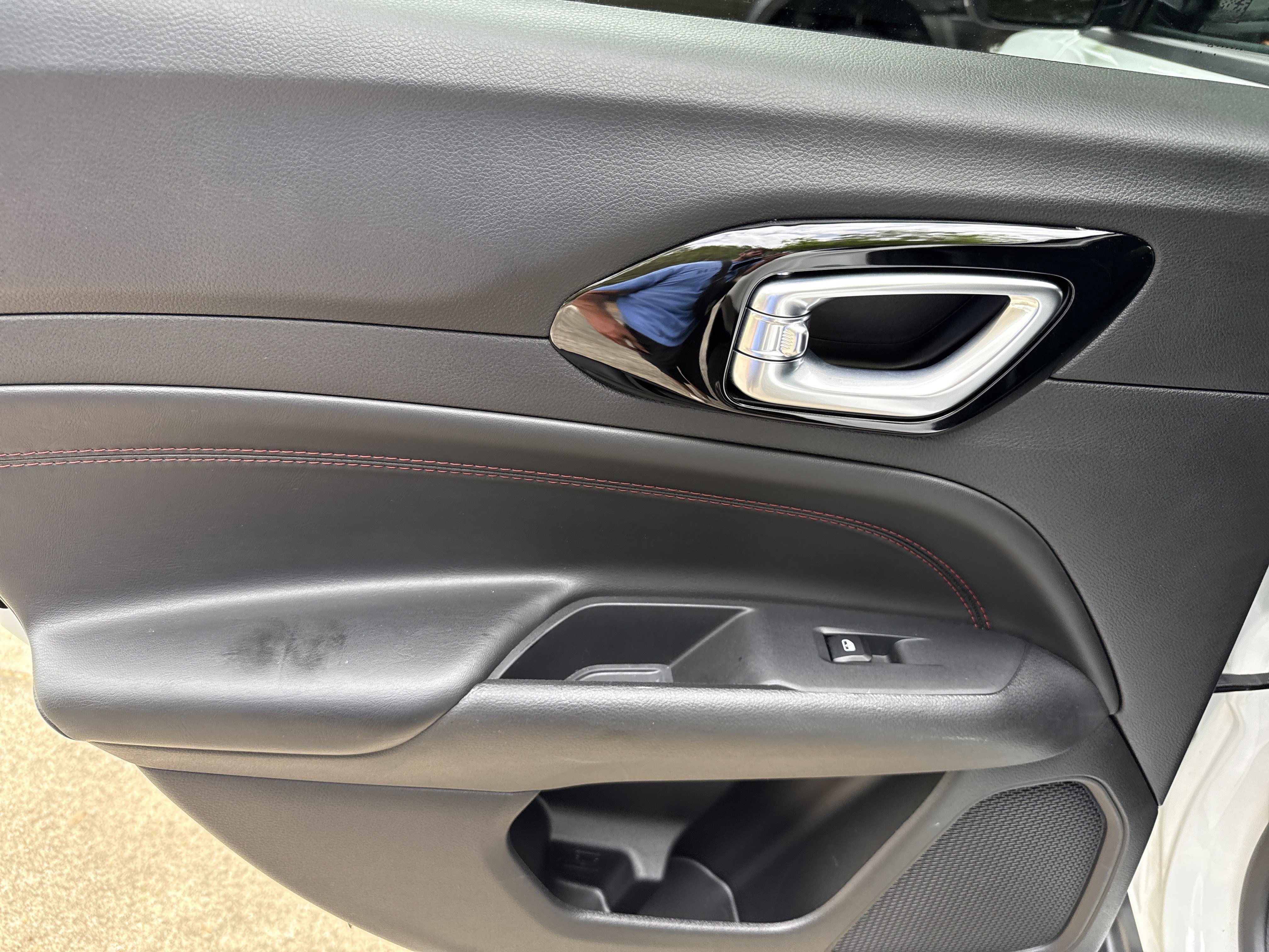 Used 2025 Bright White Clearcoat Jeep Trailhawk image 22