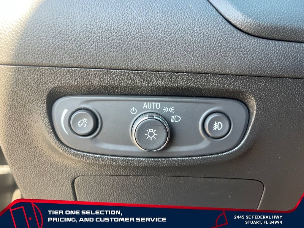 Used 2023 EBONY TWILIGHT METALLIC Buick Essence image 17
