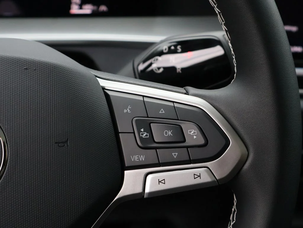 New 2026 Gray Volkswagen 2.0T SE image 28