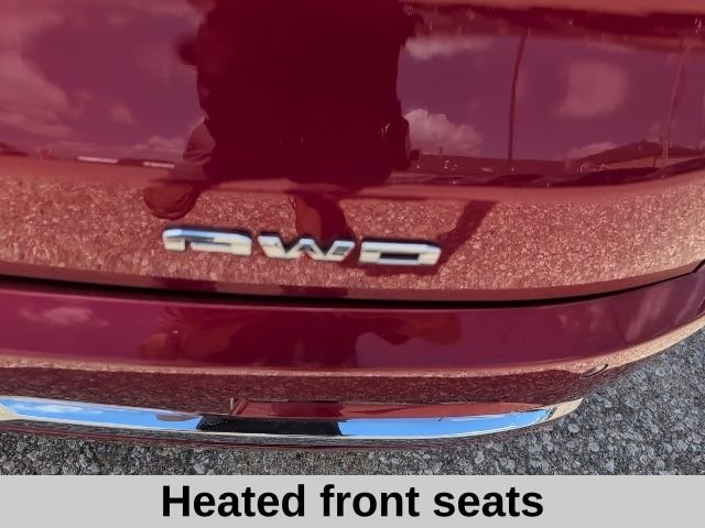 Used 2021 Cayenne Red GMC Denali image 21