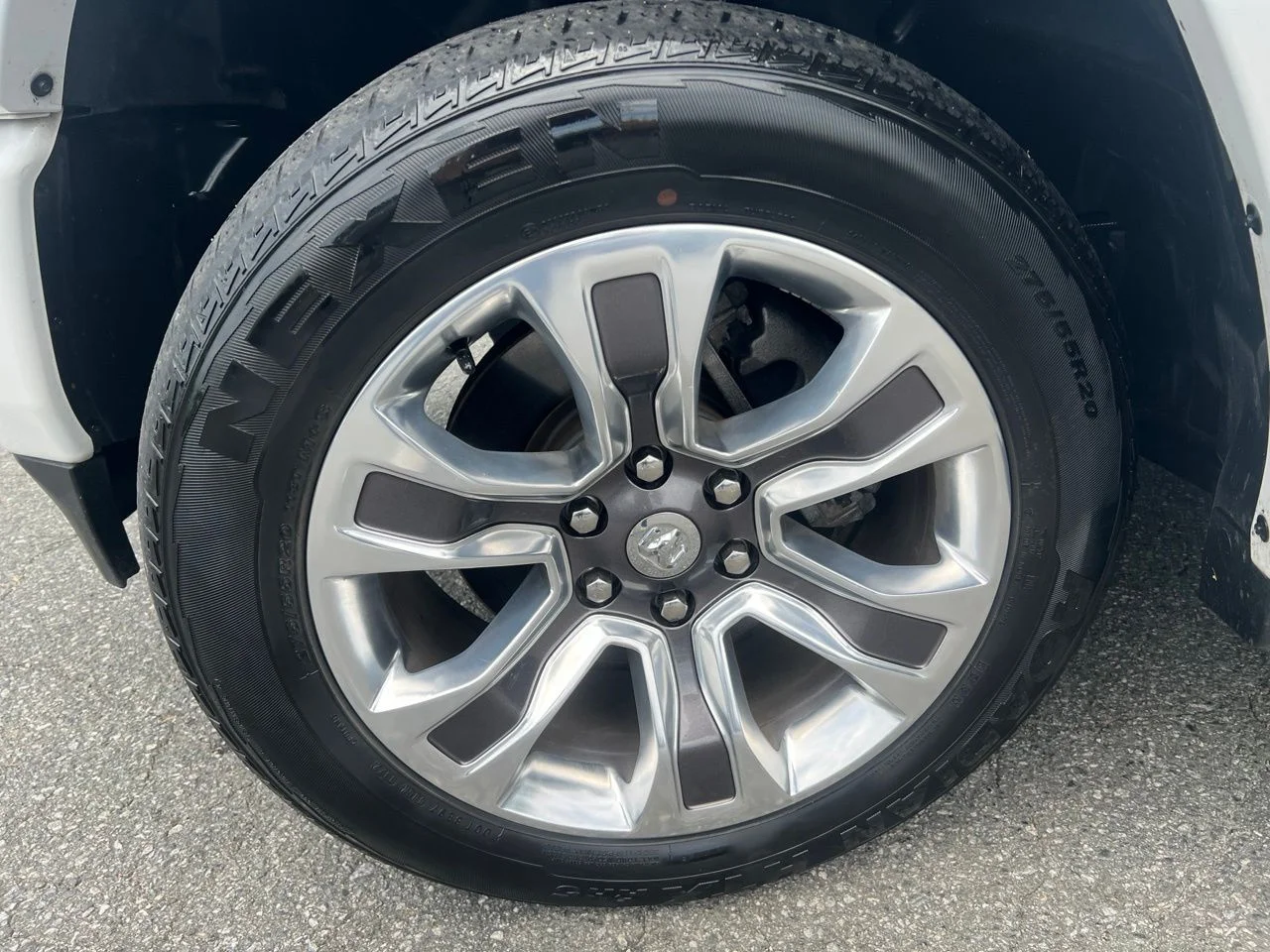 Used 2023 White Ram Limited image 9