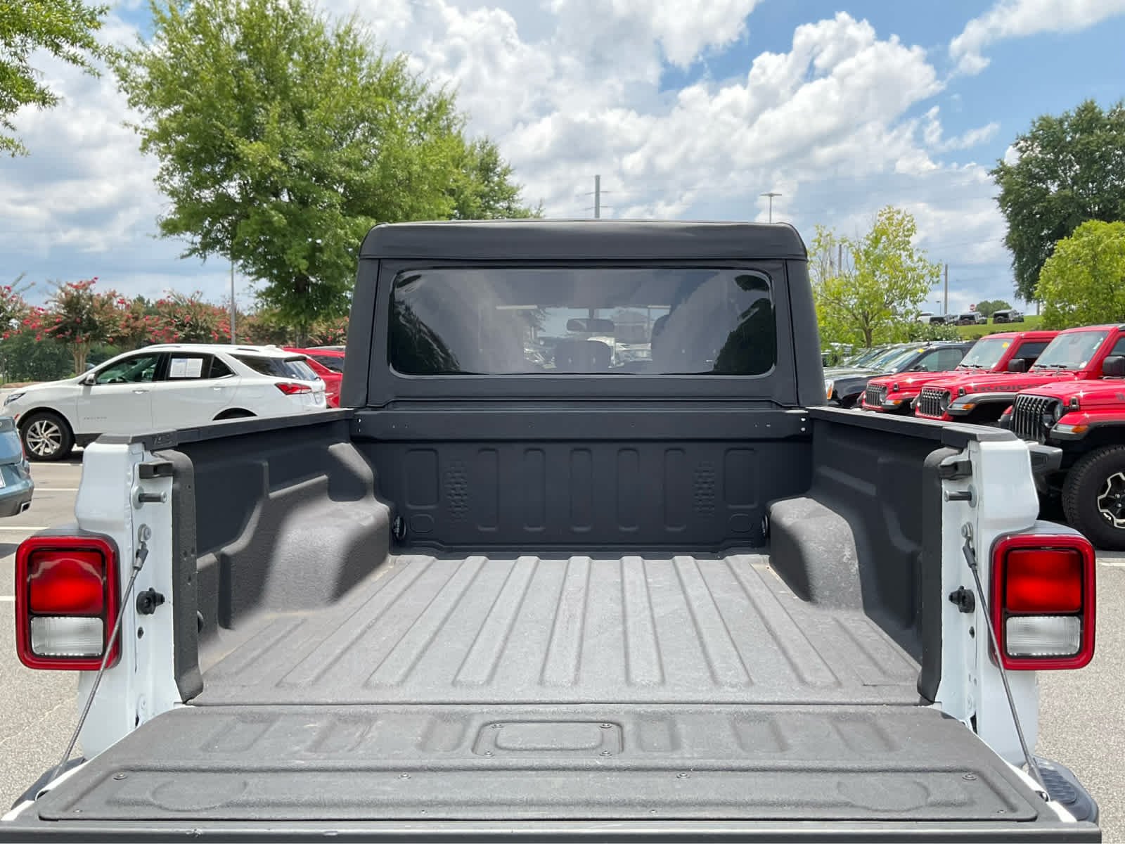 Used 2025 Bright White Clearcoat Jeep Sport image 27